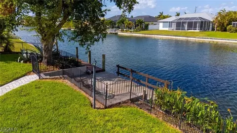 2207 NE 1st Ter, Cape Coral, FL 33909