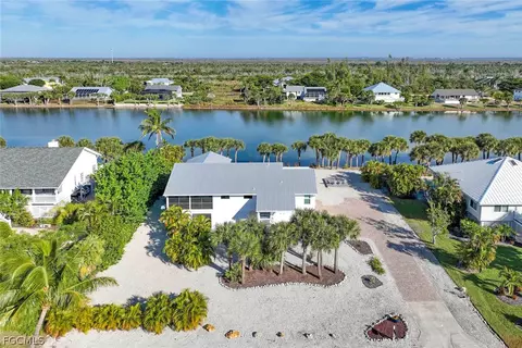 Undisclosed, Sanibel, FL 33957