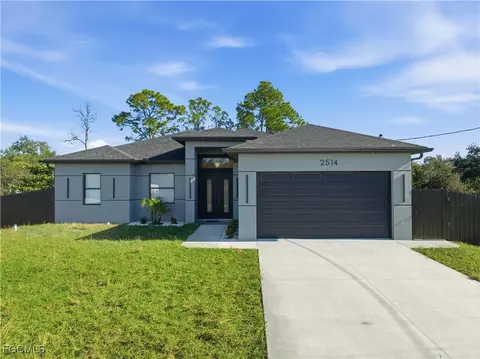 2514 Sunniland Blvd, Lehigh Acres, FL 33971