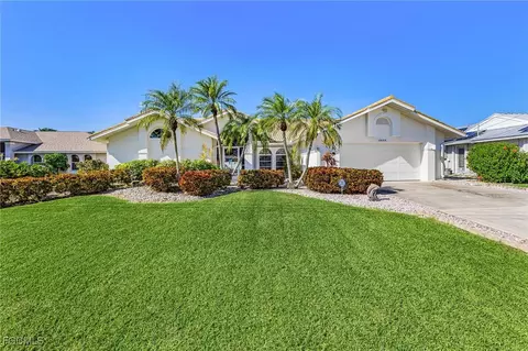 2822 SE 22nd Pl, Cape Coral, FL 33904