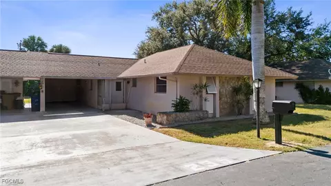 235 Thistle Ct, Lehigh Acres, FL 33936