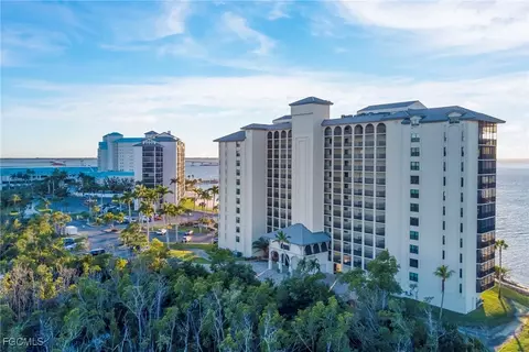 17080 Harbour Point Dr #614, Fort Myers, FL 33908
