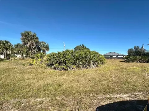 1819 NE 22nd St, Cape Coral, FL 33909