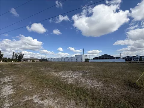 131 SW 16th Pl, Cape Coral, FL 33991