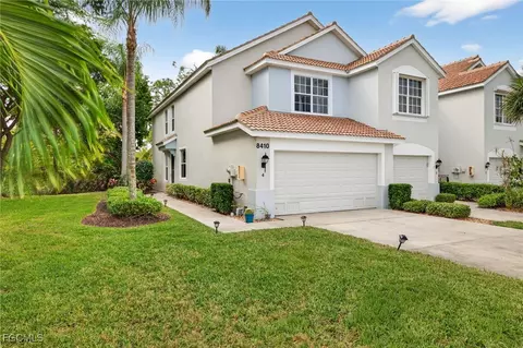 810 Village Edge Cir #4, Fort Myers, FL 33919