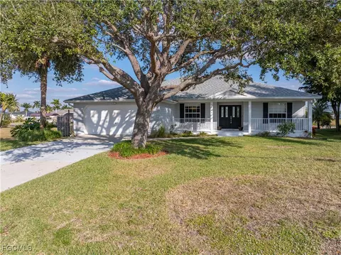 119 SW 39th Pl, Cape Coral, FL 33991