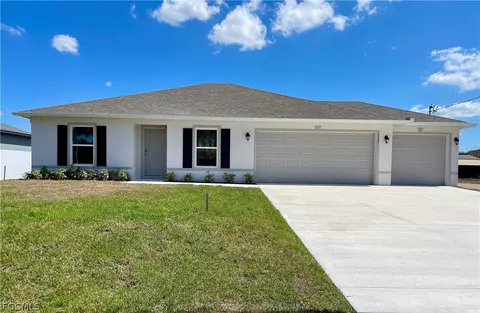 1733 NW 6th Ave, Cape Coral, FL 33993