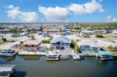 3184 Stringfellow Rd, Saint James City, FL 33956