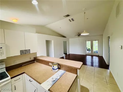 936-938 Eisenhower Blvd, Lehigh Acres, FL 33974