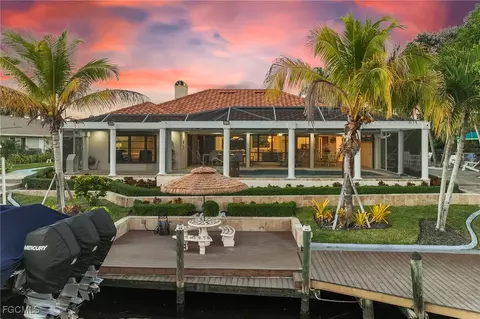 2318 SE 27th St, Cape Coral, FL 33904