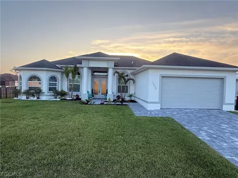 1225 NW 33rd Ave, Cape Coral, FL 33993