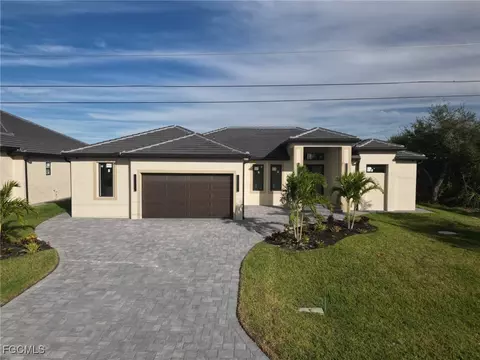 10474 Winnipeg St, Port Charlotte, FL 33981
