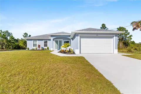 935 Elgin St, Lehigh Acres, FL 33974