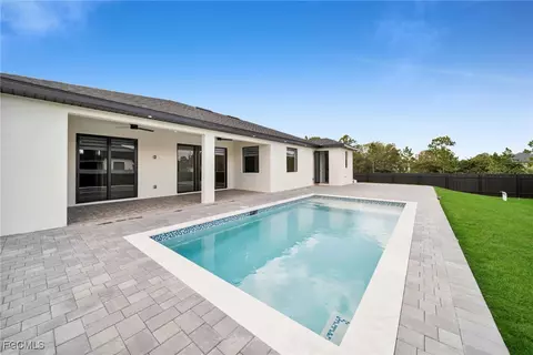Exterior - 765 Central St E, Lehigh Acres, FL 33974 photo 7 of 8