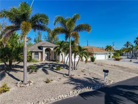3472 Manatee Dr, Saint James City, FL 33956