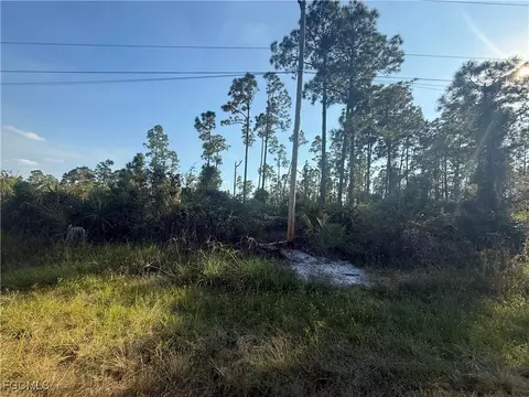 10841086 Ainsworth St E, Lehigh Acres, FL 33974