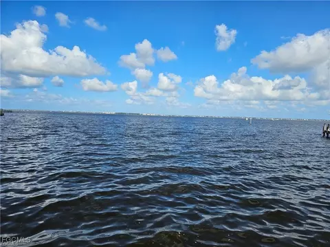 6928 Old Whiskey Creek Dr, Fort Myers, FL 33919