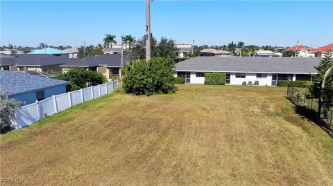 933 Cape Coral Pkwy W, Cape Coral, FL 33914