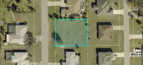 1657 Country Club Pkwy, Lehigh Acres, FL 33936