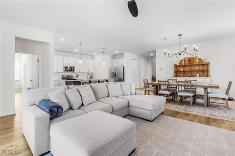 17624 Saddleback Loop, North Fort Myers, FL 33917