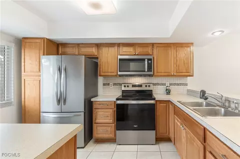 309 Cape Coral Pkwy W #206, Cape Coral, FL 33914