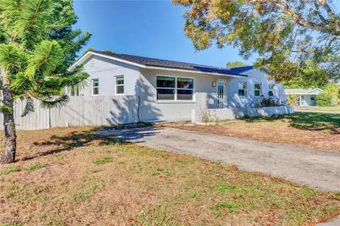853 Java Plum Ave, North Fort Myers, FL 33903