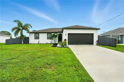 1823 NW 10th St, Cape Coral, FL 33993