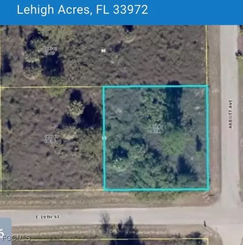 4307 E 19th St, Lehigh Acres, FL 33972
