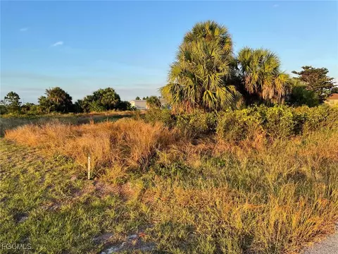 758 Fleming Ave S, Lehigh Acres, FL 33974