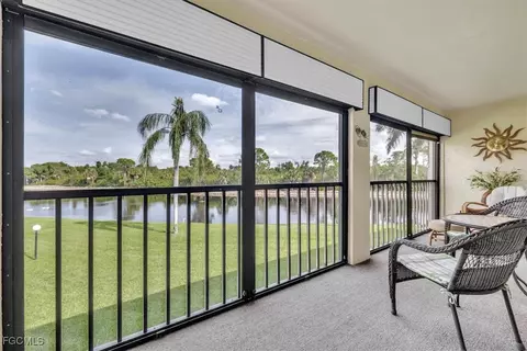 15000 Arbor Lakes Dr E #6, North Fort Myers, FL 33917