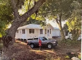 255 SE 4th Ave, South Bay, FL 33493