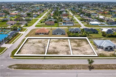 2916 Skyline Blvd, Cape Coral, FL 33914