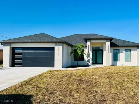 2512 29th St SW, Lehigh Acres, FL 33976