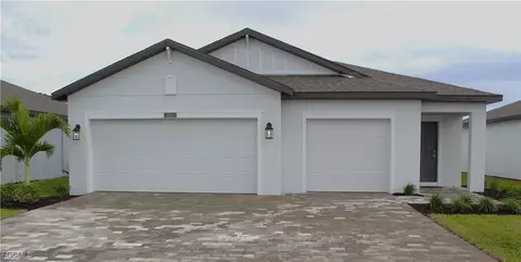 257 Moonlit Lake Trl, Lehigh Acres, FL 33936