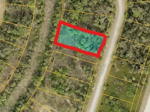 Peale Cir, North Port, FL 34288