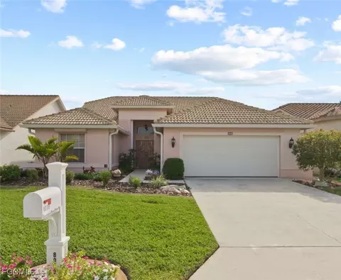 8009 Breton Cir, Fort Myers, FL 33912