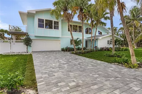 1543 San Carlos Bay Dr, Sanibel, FL 33957