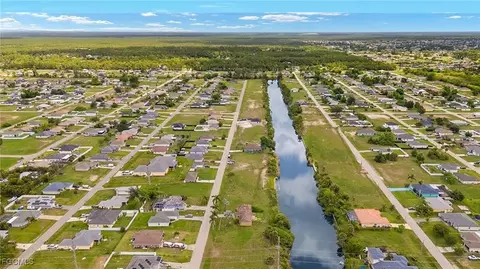1810 NE 21st Pl, Cape Coral, FL 33909