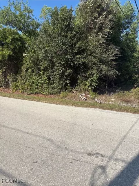 10641 Stringfellow Rd, Bokeelia, FL 33922
