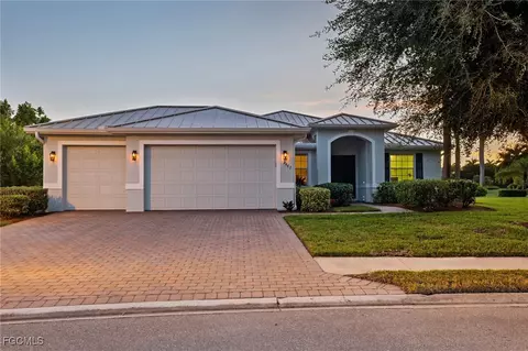 2467 Ashbury Cir, Cape Coral, FL 33991
