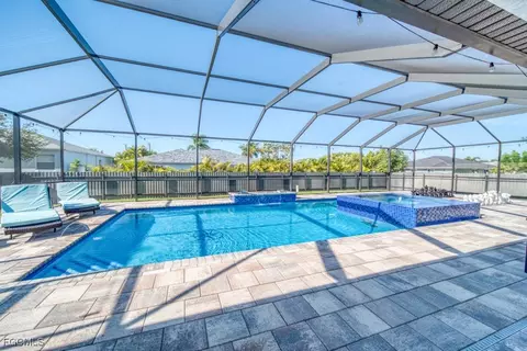 1528 NW 24th Pl, Cape Coral, FL 33993