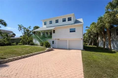 9225 Dimmick Dr, Sanibel, FL 33957