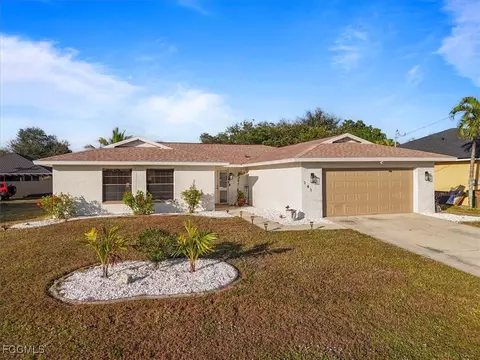 141 SE 27th St, Cape Coral, FL 33904