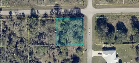 601 W 15th St, Lehigh Acres, FL 33972