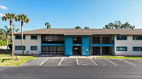 1746 Birchwood Ln #2, Fort Myers, FL 33908