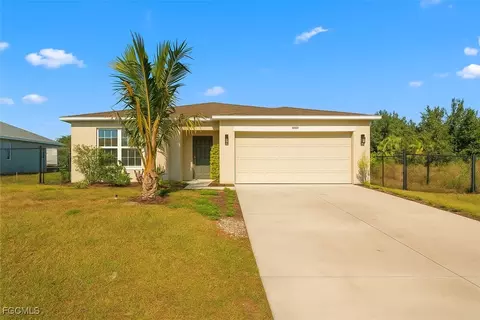 2612 51st St SW, Lehigh Acres, FL 33976