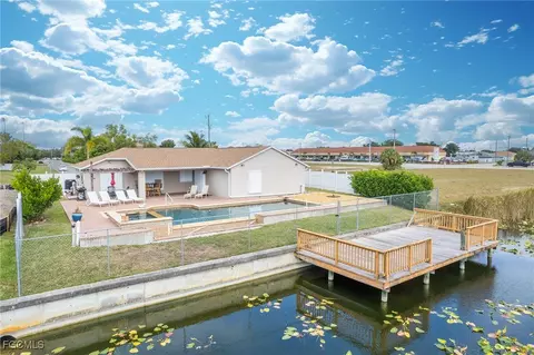 1520 NE 2nd Ter, Cape Coral, FL 33909