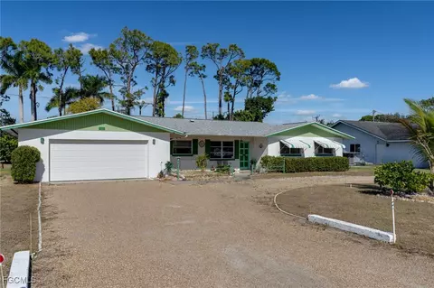 2367 Dover Ave, Fort Myers, FL 33907