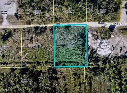 7465 7448 7421 Max Dr, Bokeelia, FL 33922 photo 13