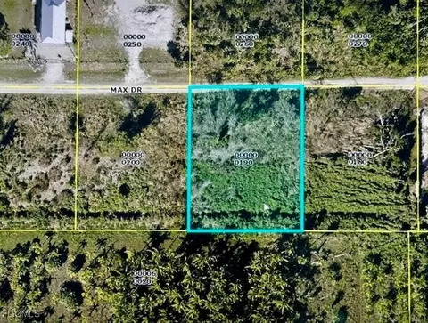 7465 7448 7421 Max Dr, Bokeelia, FL 33922 photo 12
